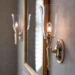 Kinkiet Dryden – 1 źródło światła – Polerowany mosiądz BATH-DRYDEN2-PB Elstead Lighting