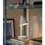 Biała lampa stołowa Wilmer port USB-C 2512305001 Nordlux