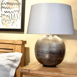 kinkiecik.pl Lampa stołowa Caesar – 1 źródło światła – Srebrna CAESAR-TL-SIL Elstead Lighting