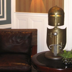 kinkiecik.pl Lampa stołowa Crusader – 1 źródło światła CRUSADER-T-L Elstead Lighting