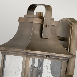 Średni kinkiet Grant – 1 źródło światła QN-GRANT-M-BU Elstead Lighting