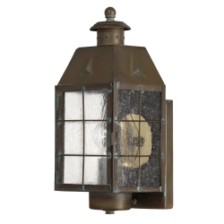 Średnia latarnia naścienna Nantucket – 1 źródło światła QN-NANTUCKET-M-AS Elstead Lighting