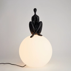 Lampa stołowa WOMAN-3 ,47 cm -czarna figura,biały klosz - zdjęcie produktu