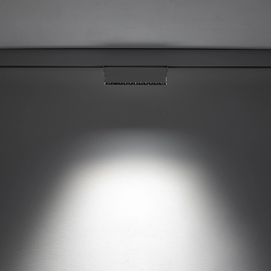 Oprawa liniowa FOCUS OUT LED 9W 4000K do 1-obwodowych szynoprzewodów niskonapięciowych LVM 11635 Nowodvorski - zdjęcie dodatkowe 1