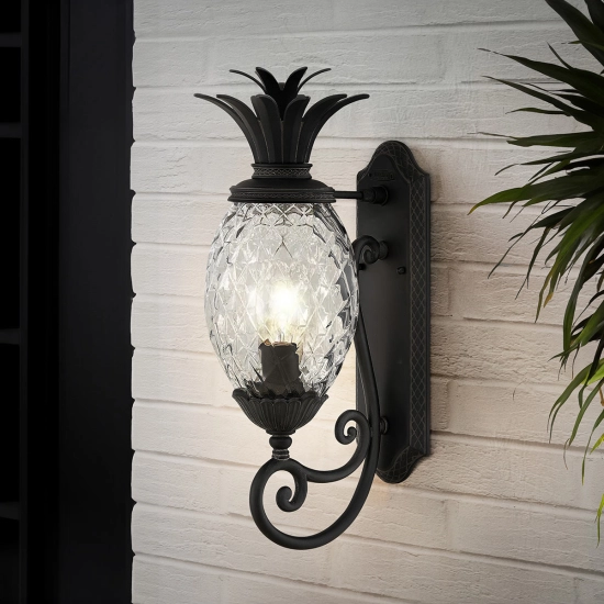 Średnia latarnia naścienna Plantation – 1 źródło światła – Czarna HK-PLANTATION-M-MB Elstead Lighting