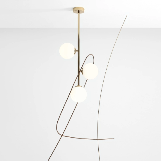 Lampa wisząca Libra 3 złota ALDEX - ujęcie aranżacyjne
