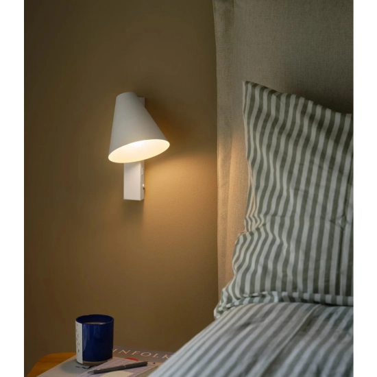 Biała lampa ścienna Wilmer port USB-C 2512281001 Nordlux