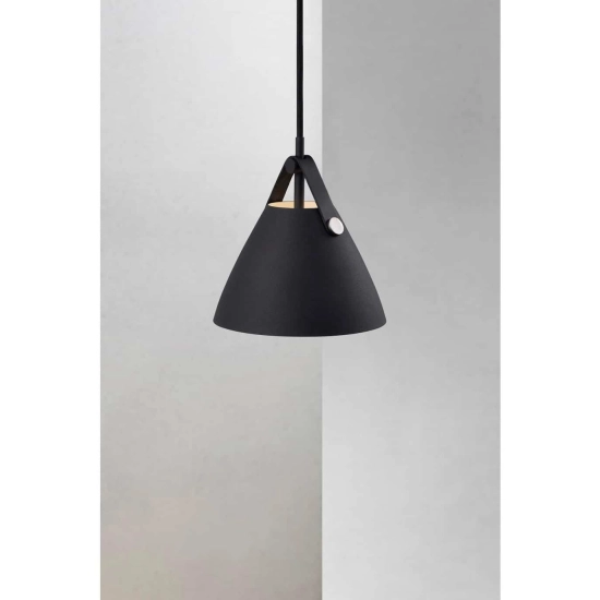 kinkiecik.pl Czarna lampa wisząca w stylu skandynawskim Strap 16 - DFTP 84303003