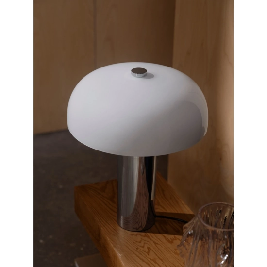 Lampa stołowa Gabrielle – lampa z opalowym kloszem i chromowaną podstawą 2612435033 Nordlux