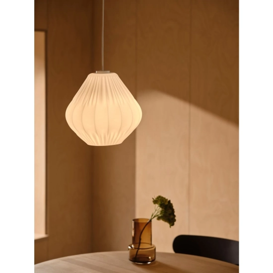 Lampa wisząca Maluca – dekoracyjna lampa z ryflowanym kloszem ze szkła opalowego 2612343001 Nordlux