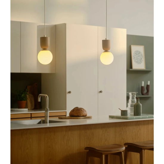 Lampa wisząca Sadie jasnobrązowa, mleczny klosz 2512603018 Nordlux