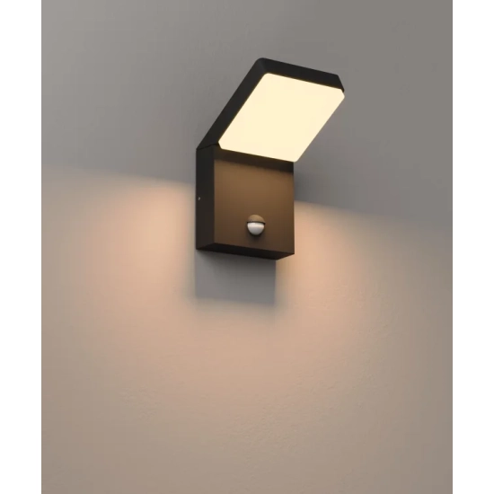 Lampa Zewnętrzna Z Czujnikiem Ruchu Fiss 20W Czarny IP66 W0472 MaxLight