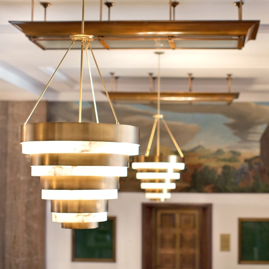 Lampa wisząca Echelon – 8 źródeł światła QN-ECHELON-8P Elstead Lighting