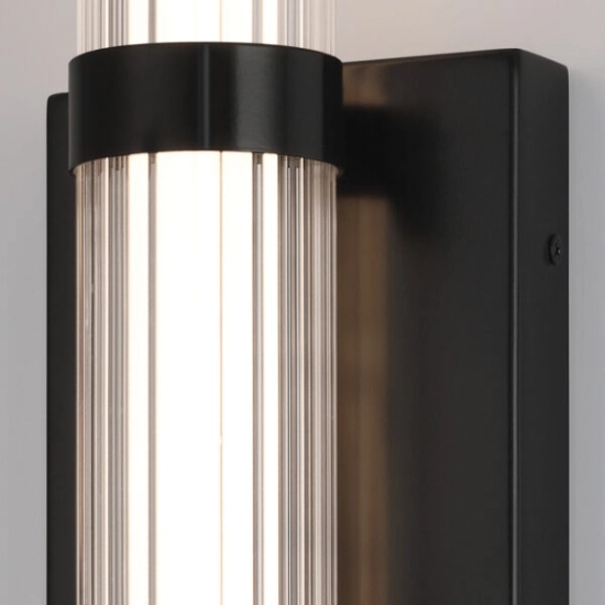 Średni kinkiet LED Fayton – Matowa czerń QN-FAYTON-M-BK Elstead Lighting