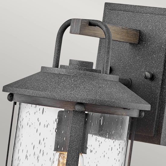 Mała latarnia naścienna Lakehouse – 1 źródło światła QN-LAKEHOUSE2-S-DZ IP44 Elstead Lighting