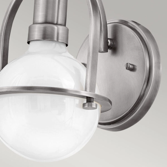 Kinkiet Somerset – 1 źródło światła – Opalowe szkło – Szczotkowany nikiel QN-SOMERSET1-BN Elstead Lighting