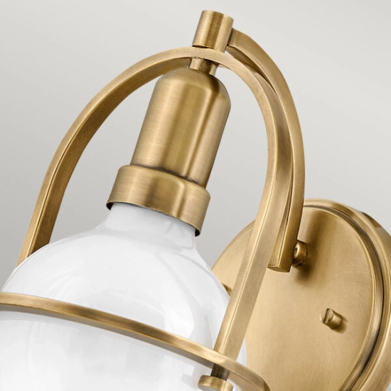 Kinkiet Somerset – 1 źródło światła – Opalowe szkło – Stary mosiądz QN-SOMERSET1-HB Elstead Lighting