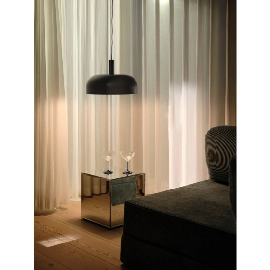 Sandro – czarna lampa wisząca z szerokim, kopułowym kloszem 2612003003 Nordlux