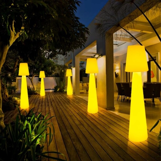 Lampa ogrodowa stojąca GARDENA L LED RGBW 16 kolorów 150 cm - zdjęcie produktu
