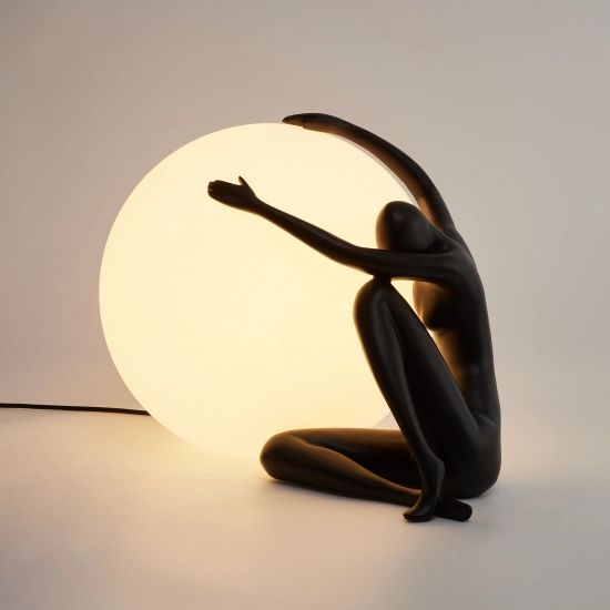 Lampa stołowa WOMAN-1 ,47 cm - czarna figura, biały klosz - zdjęcie produktu