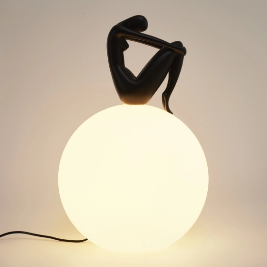 Lampa stołowa WOMAN-2 ,47 cm - czarna figura, biały klosz - zdjęcie produktu